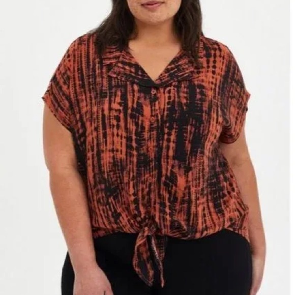 torrid Tops - Torrid Orange and Black flowy dolman sleeve collar Button-Down Shirt size 3
